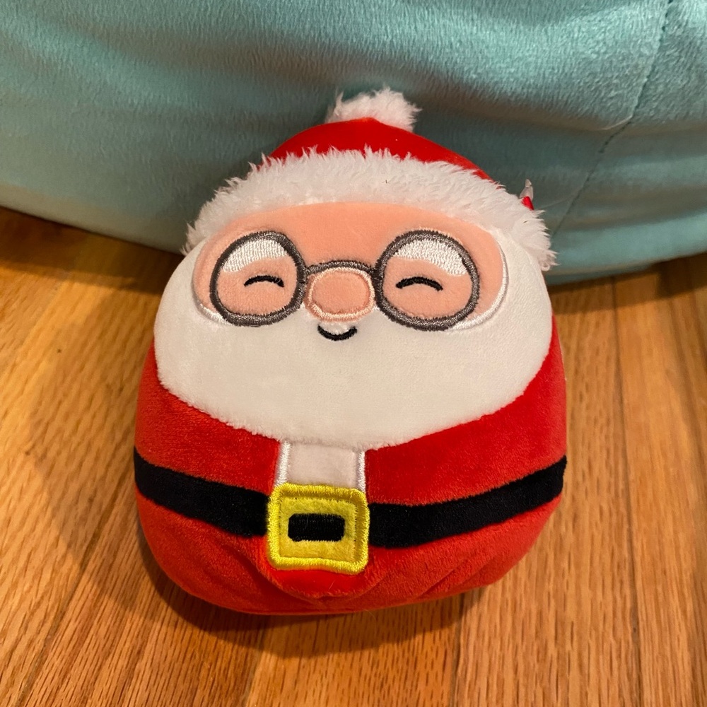 Santa squishmallow